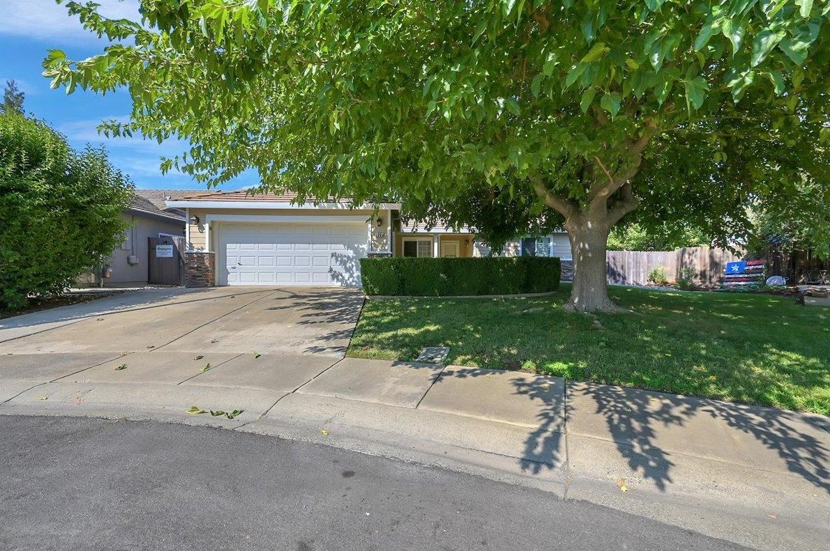 2355 Shady Ln, Yuba City, CA 95991