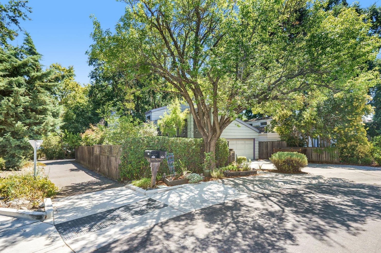 2043 Picasso Ave, Davis, CA 95618-0505