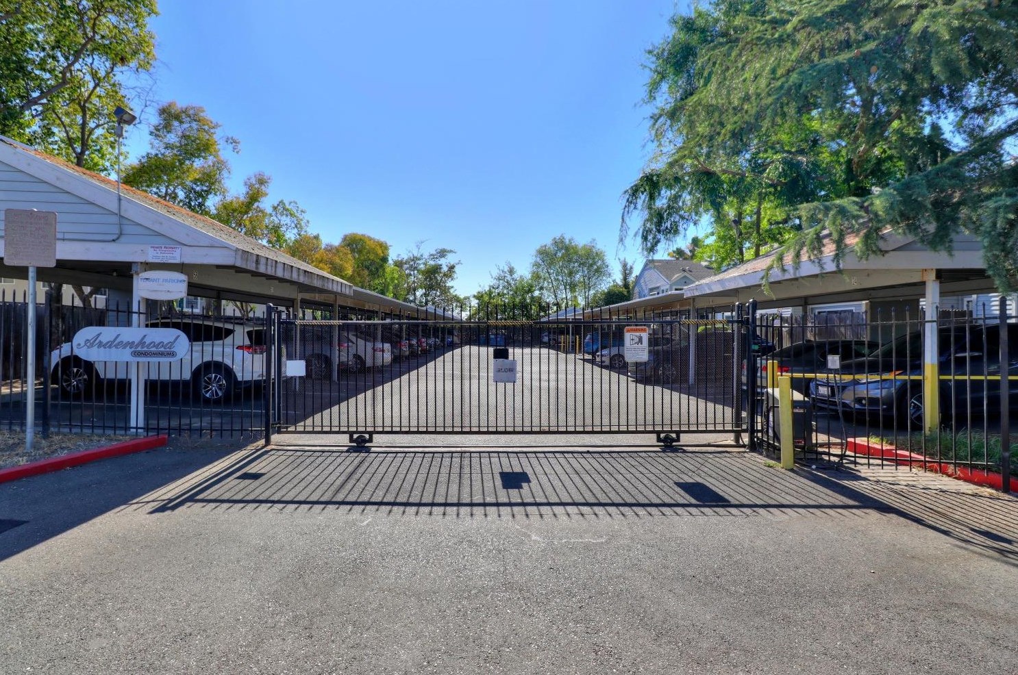 1505 Hood Rd, Sacramento CA  95825-2392 exterior