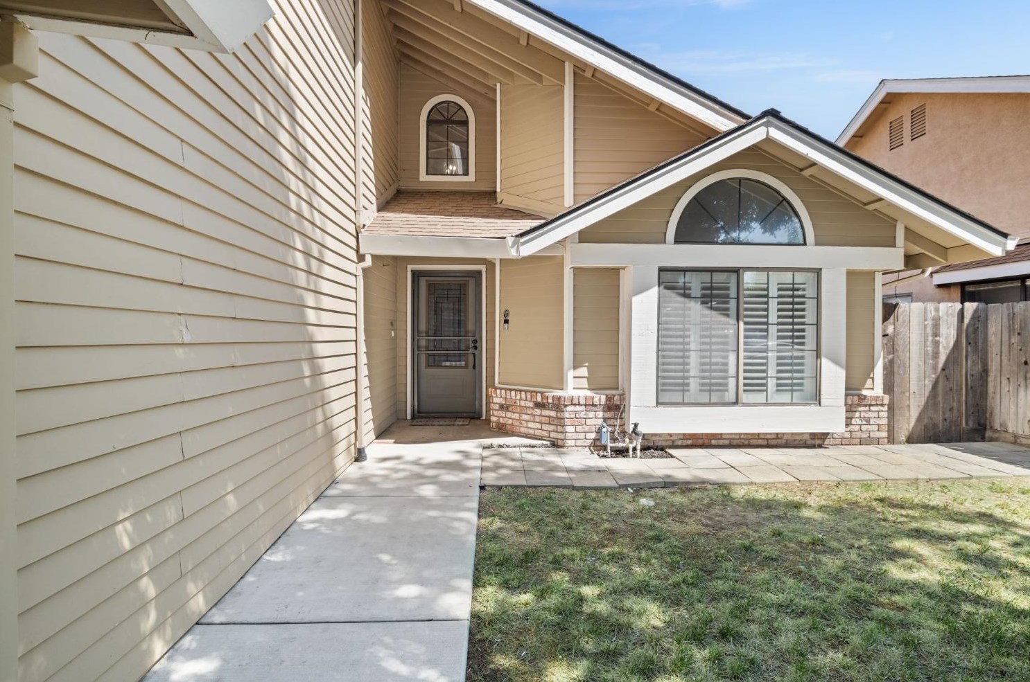 2033 Elwin Way, Modesto, CA 95350