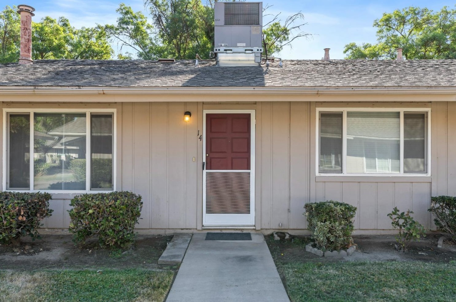 617 W Granger Ave #14, Modesto, CA 95350