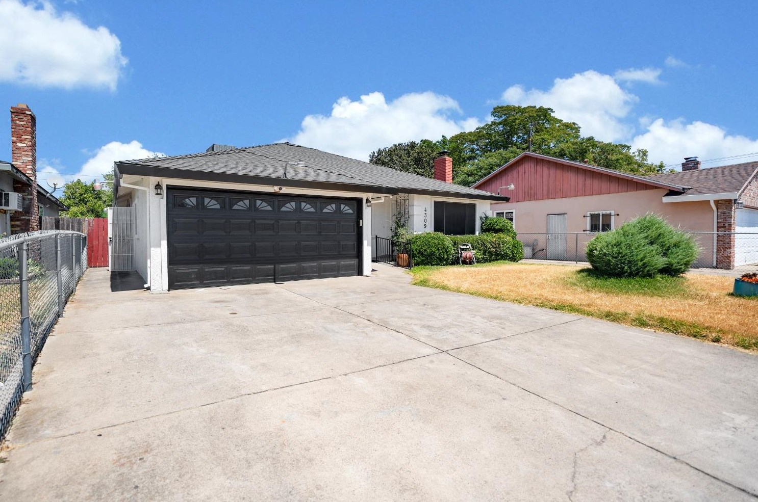4309 22nd Ave, Sacramento, CA 95820-3903