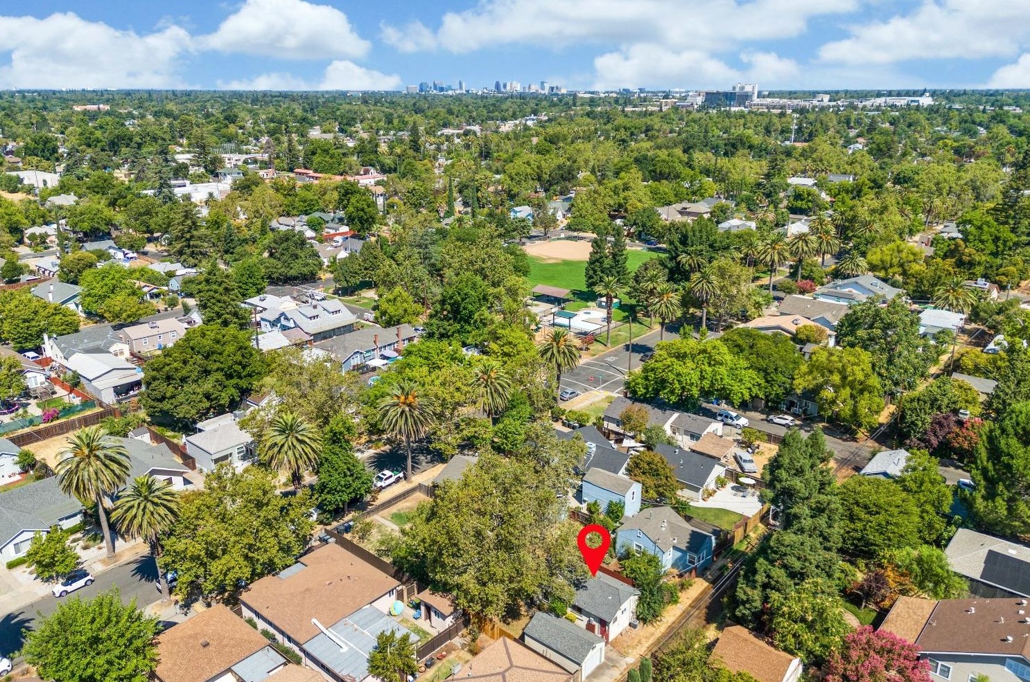 4425 54th St, Sacramento CA  95820-4142 exterior