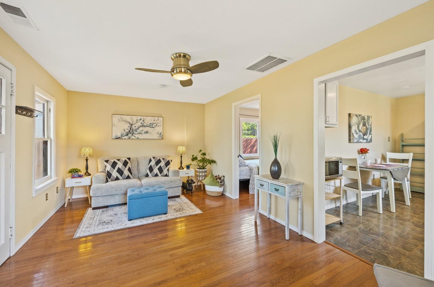 4425 54th St, Sacramento CA  95820-4142 exterior