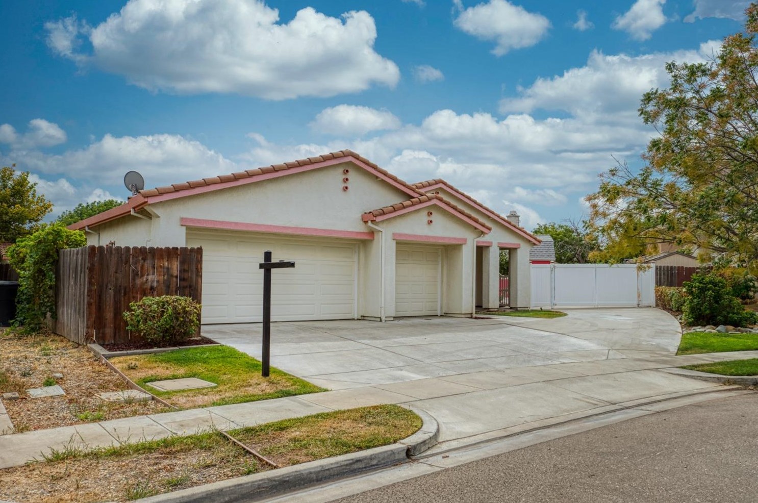 214 Sorrel Ct, Grayson, CA 95363