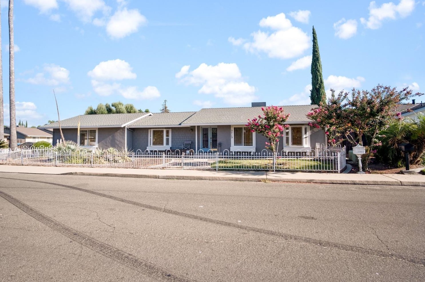 2713 Glasgow Dr, Ceres, CA 95307