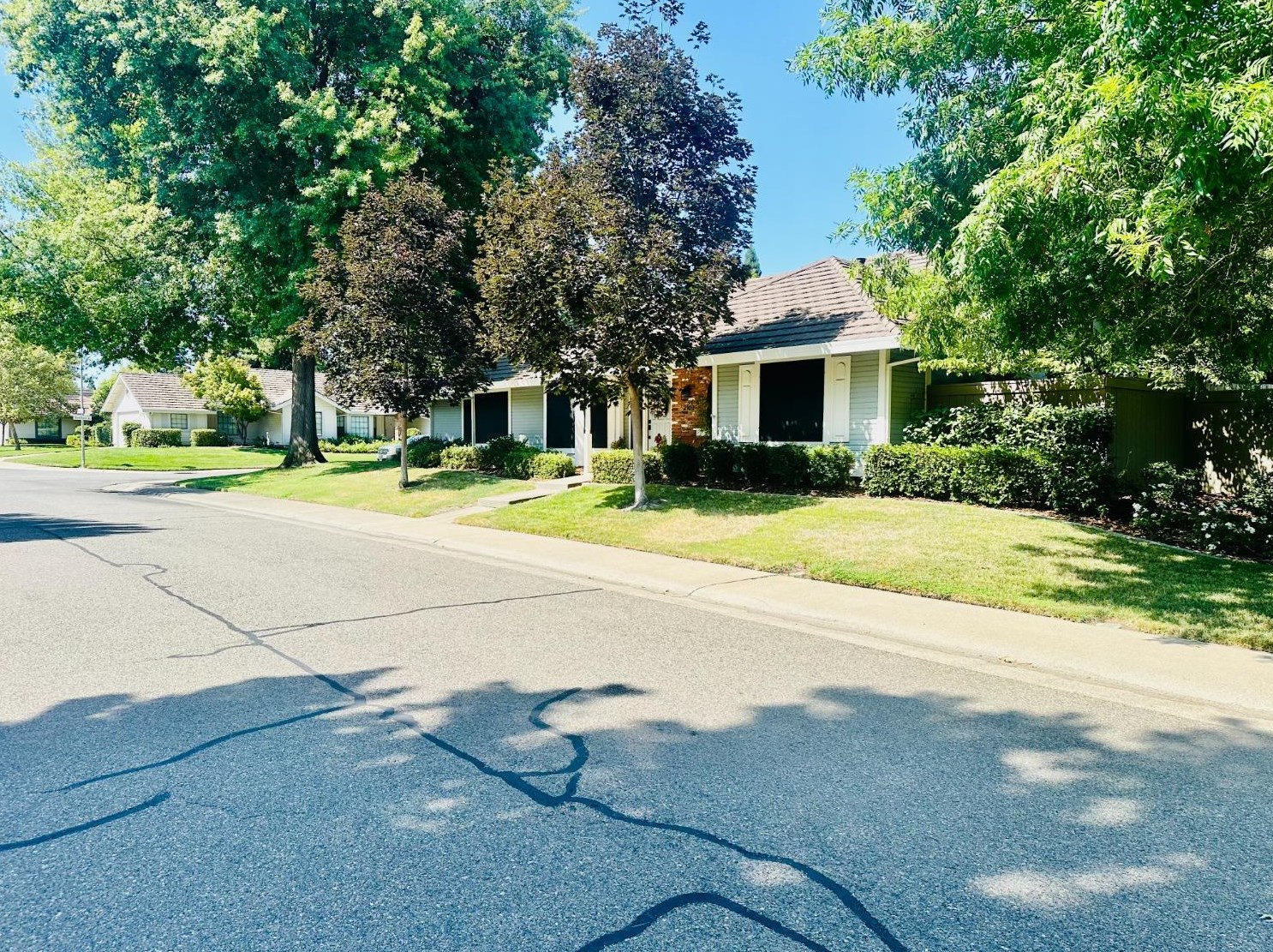 2103 Roaring Camp Dr, Rancho Cordova, CA 95670