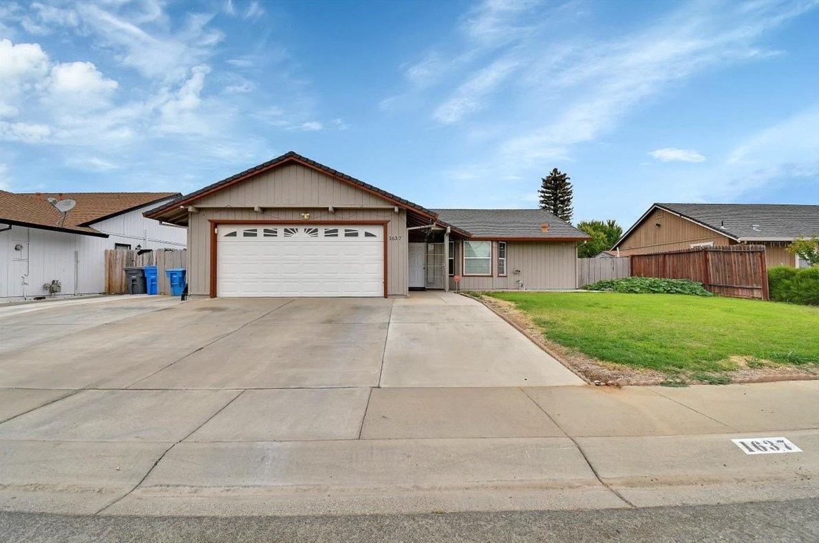 1637 Edwin Dr, Yuba City, CA 95993