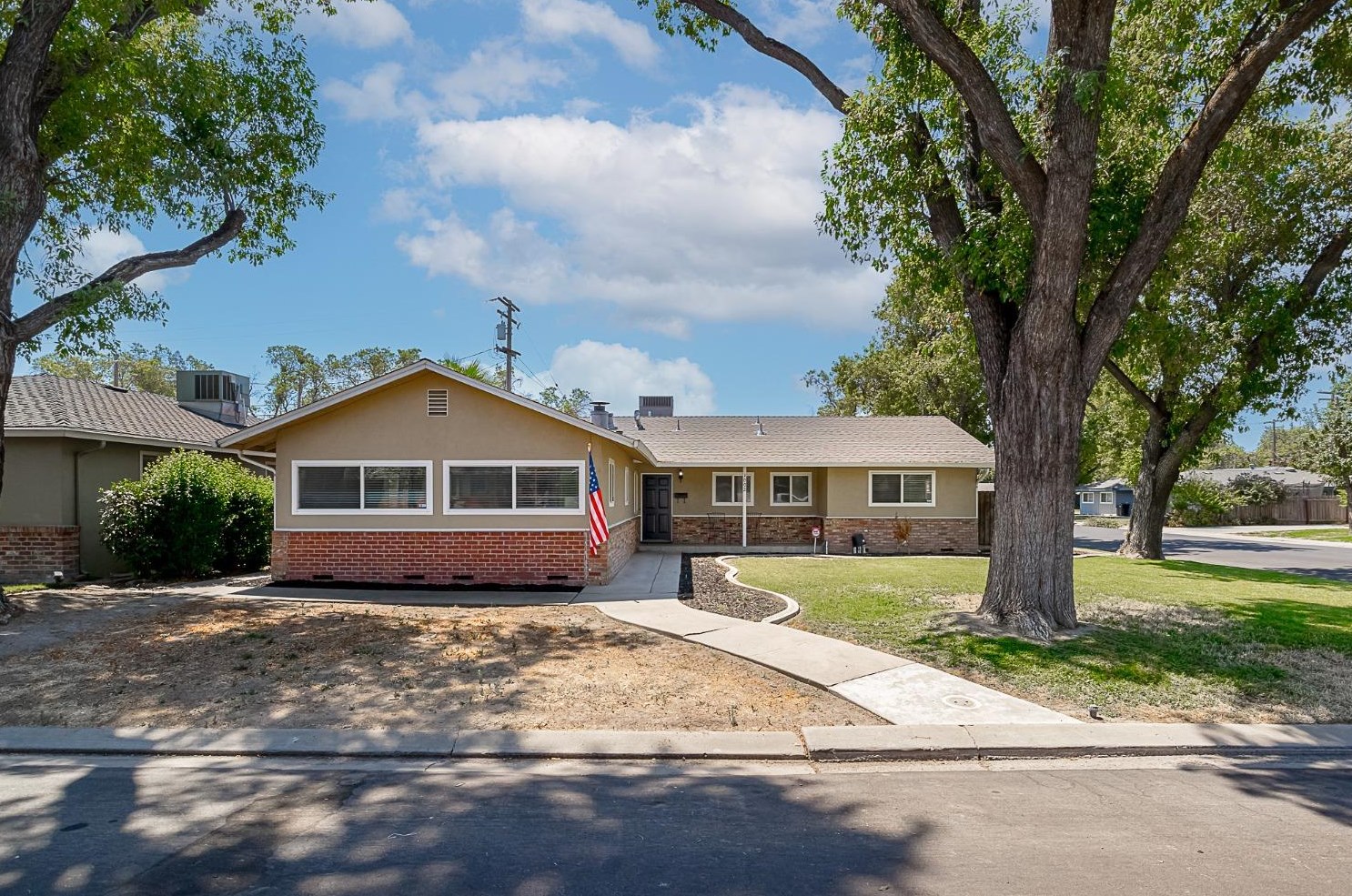 1002 Thoreau Ct, Modesto, CA 95350