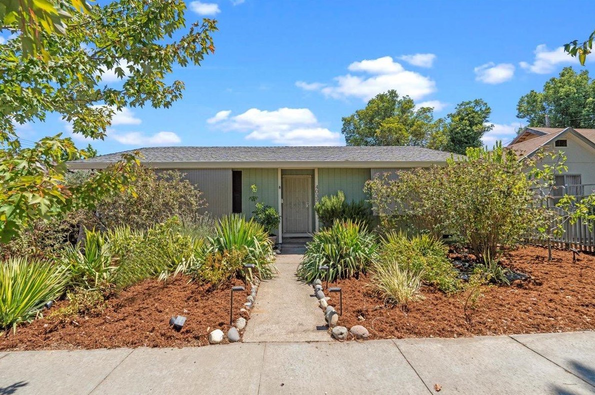4033 54th St, Sacramento, CA 95820-3050