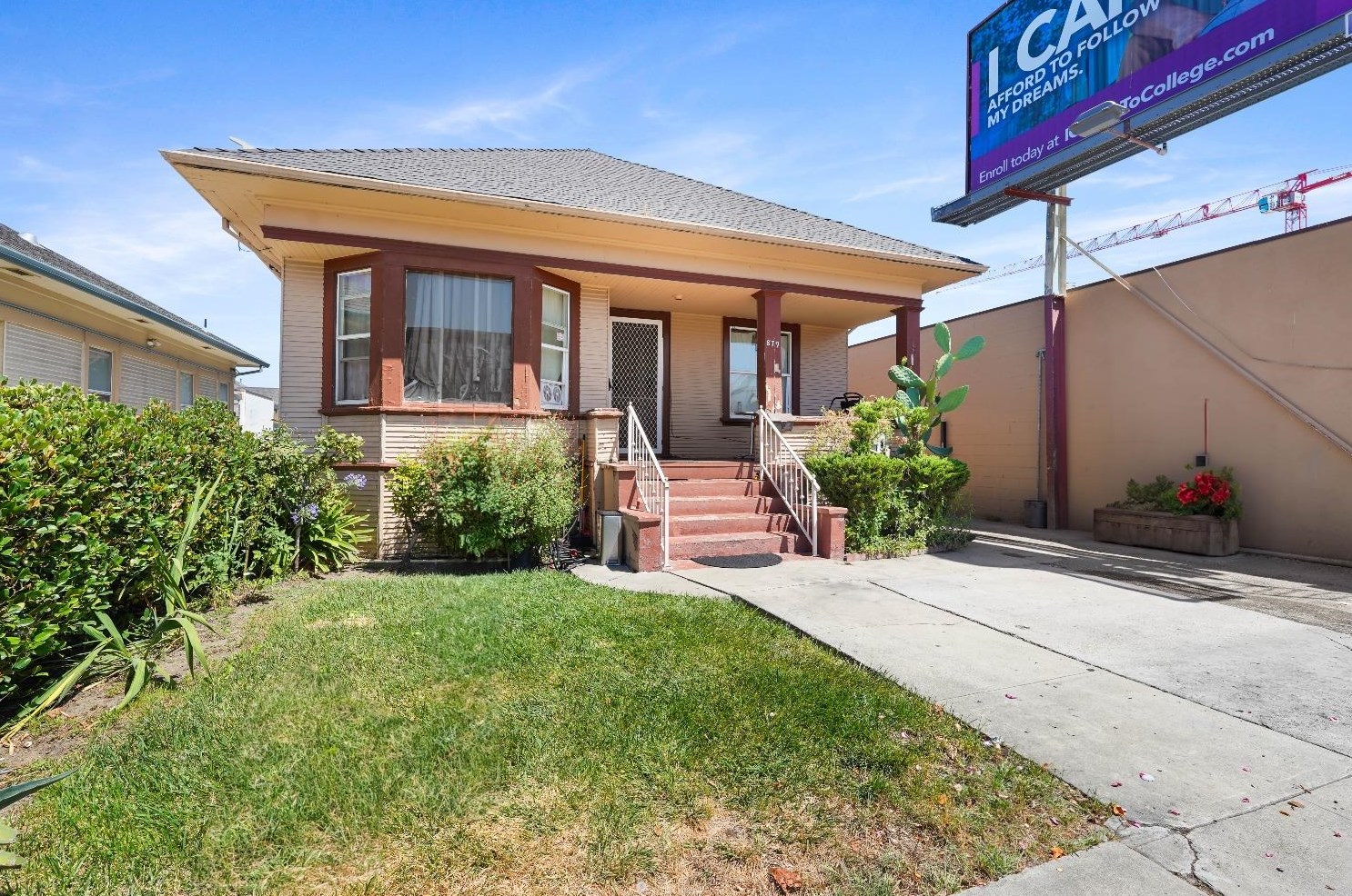 879 W San Carlos St, San Jose, CA 95126