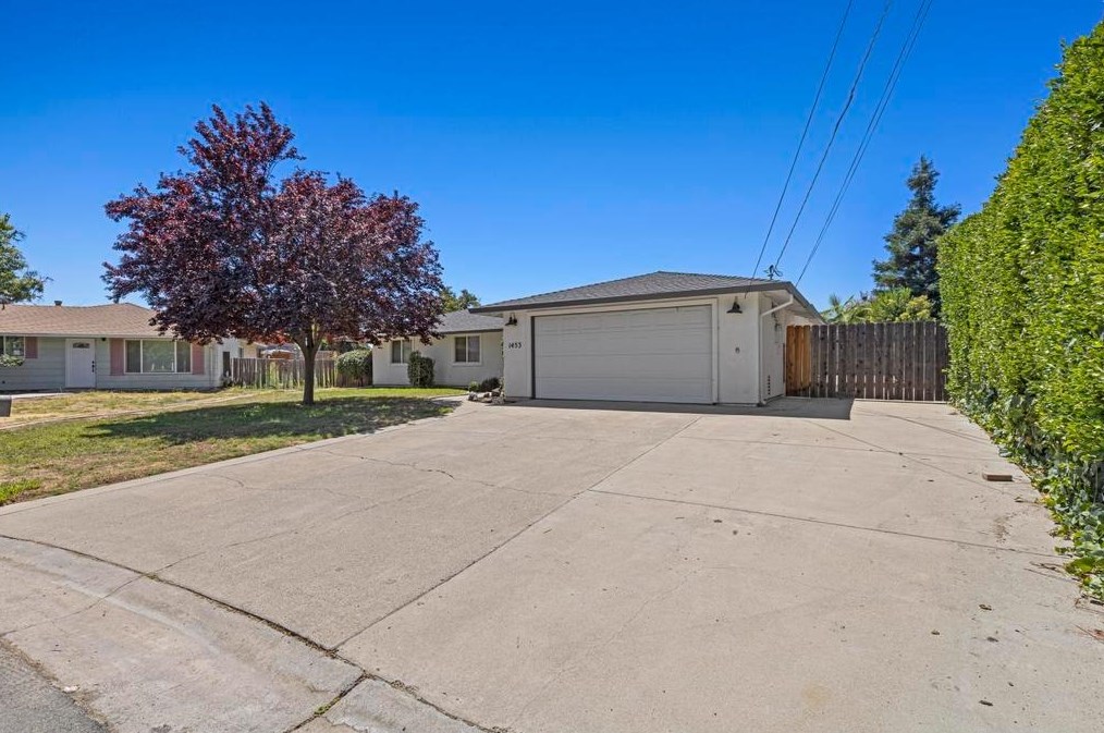 1453 Creswell Dr, Yuba City, CA 95991