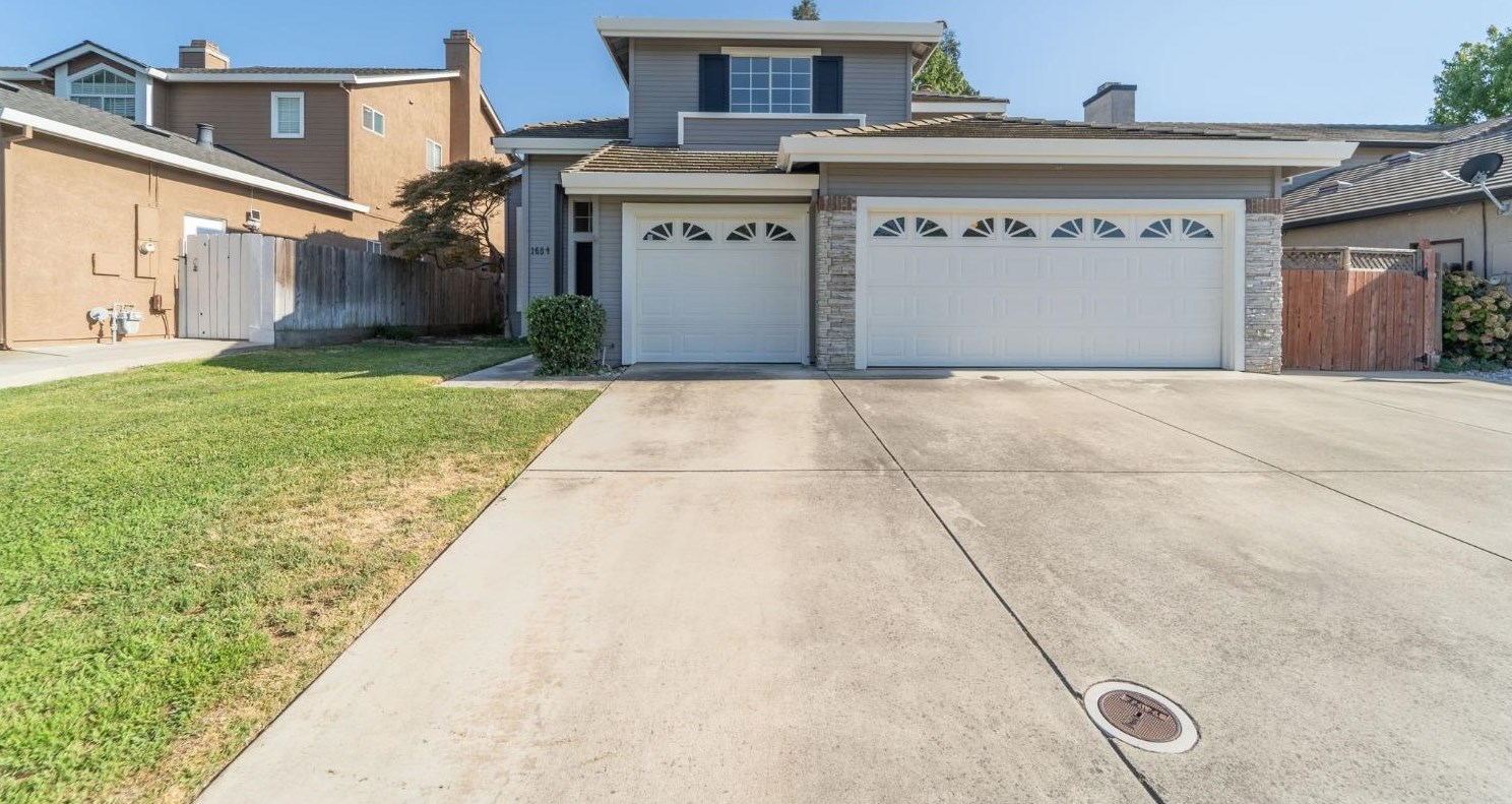 1684 Bailey, Ripon, CA 95366