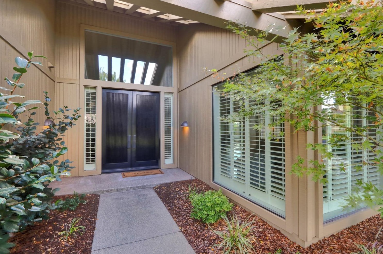 11398 Huntington Village Ln, Rancho Cordova, CA 95670