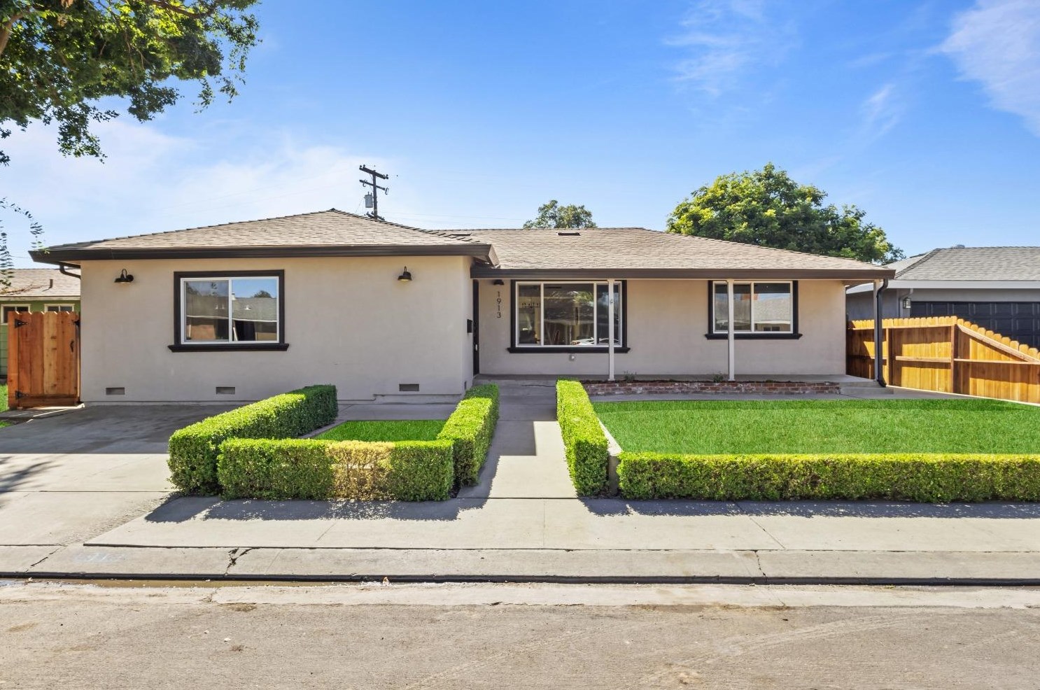 1913 Wildwood Dr, Modesto, CA 95350