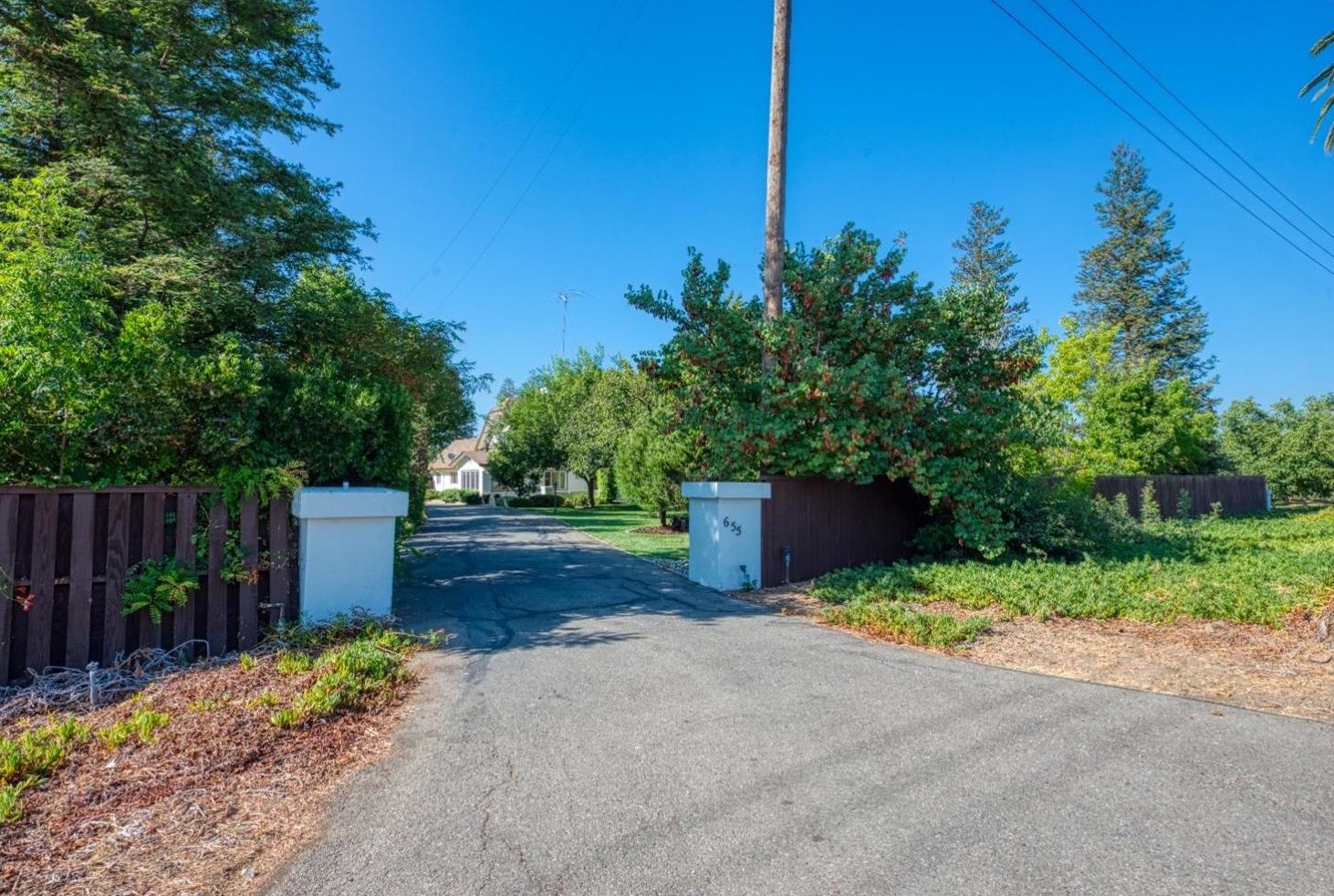 655 E Las Palmas Ave, Grayson, CA 95363
