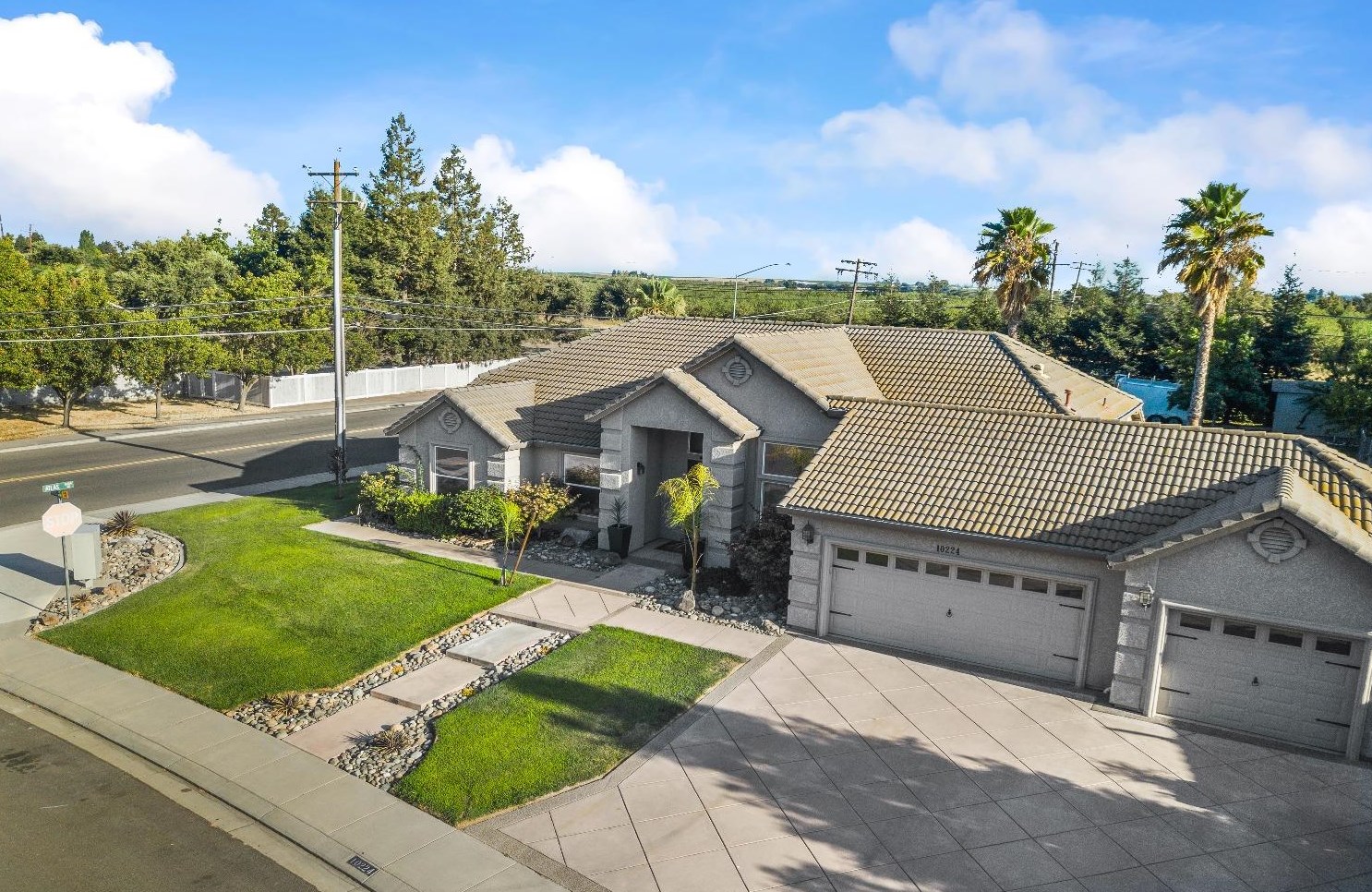 10224 Atlas Ct, Valley Home, CA 95361