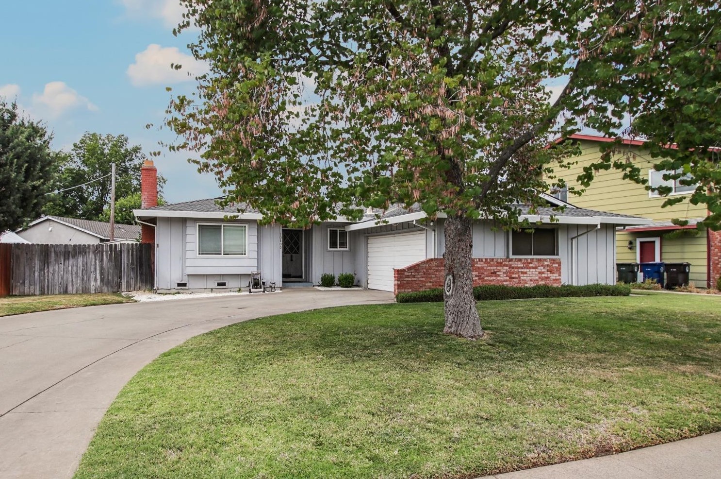 10105 La Gloria Way, Rancho Cordova, CA 95670