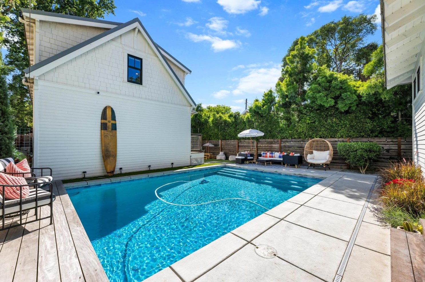 2340 Castro Way, Sacramento CA  95818-3234 exterior