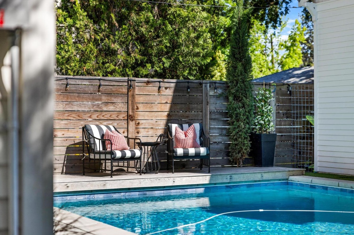 2340 Castro Way, Sacramento CA  95818-3234 exterior