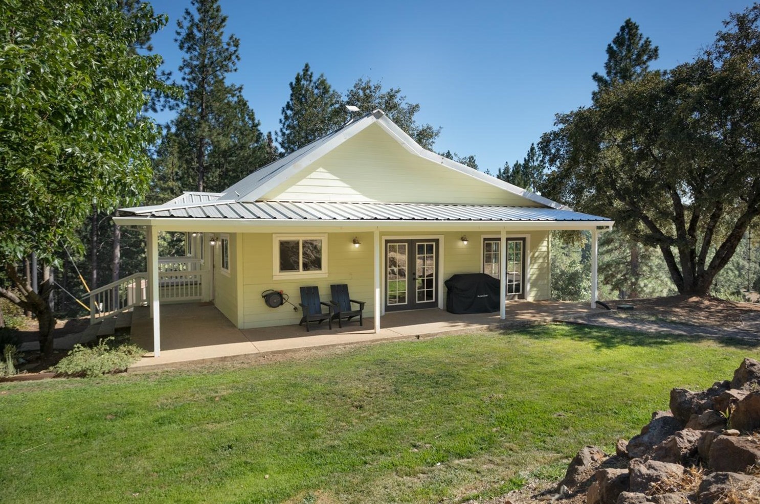 15064 Manzanita Diggins Dr, Cherokee, CA 95959