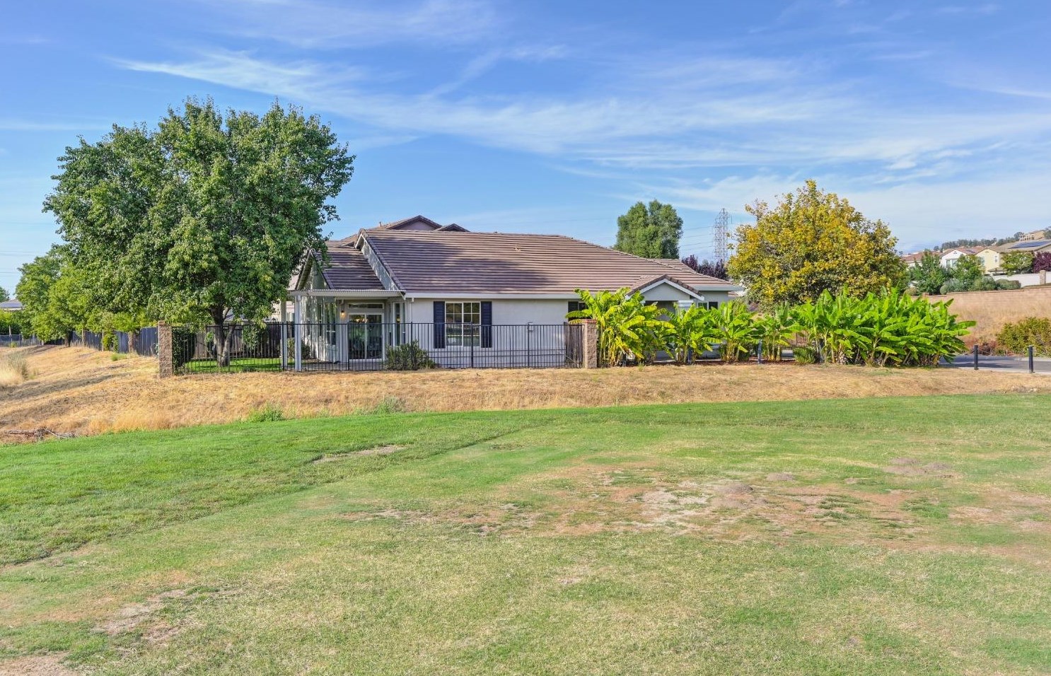 1301 Muirkirk Ct, Folsom, CA 95630