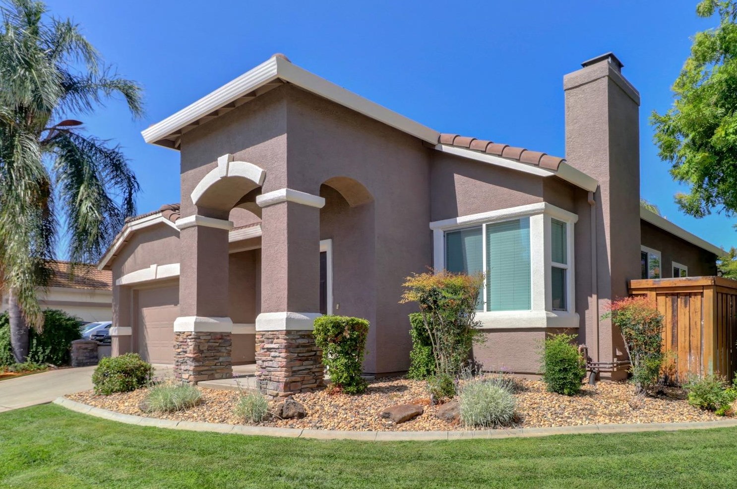 5900 Snow Leopard Cir, Elk Grove, CA 95757