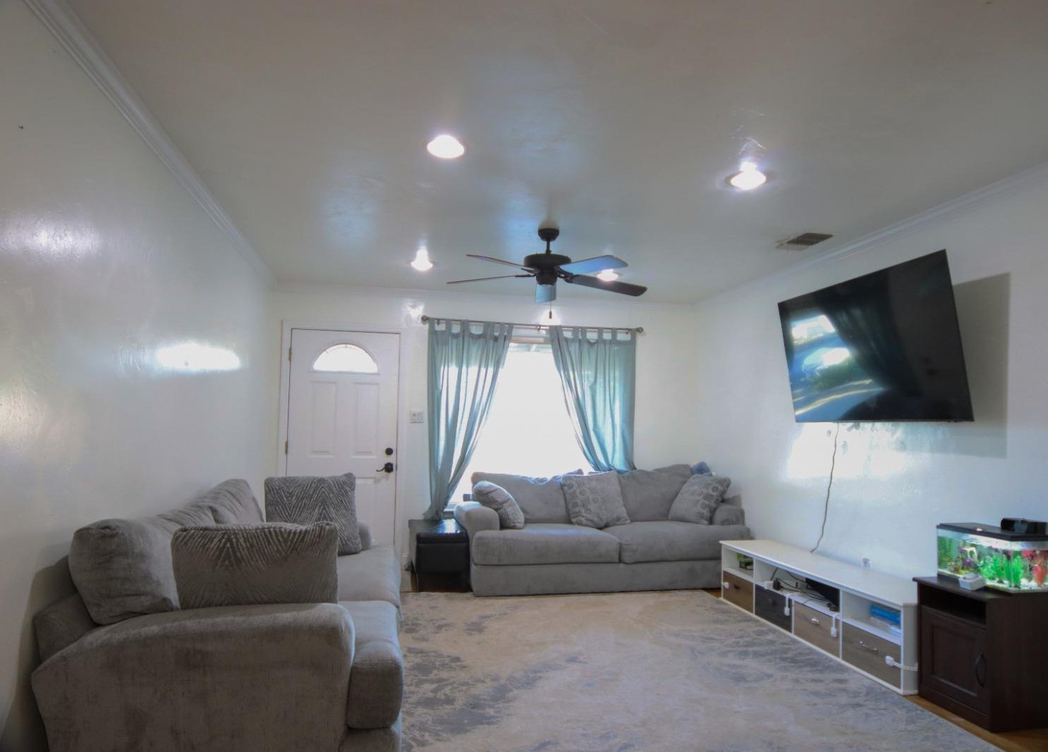 6220 Sampson Blvd, Sacramento, CA 95824-3927