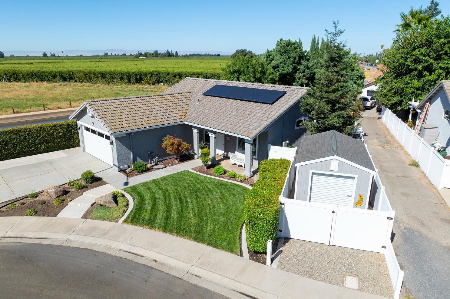 1806 Hot Springs Ln, Riverbank, CA 95367