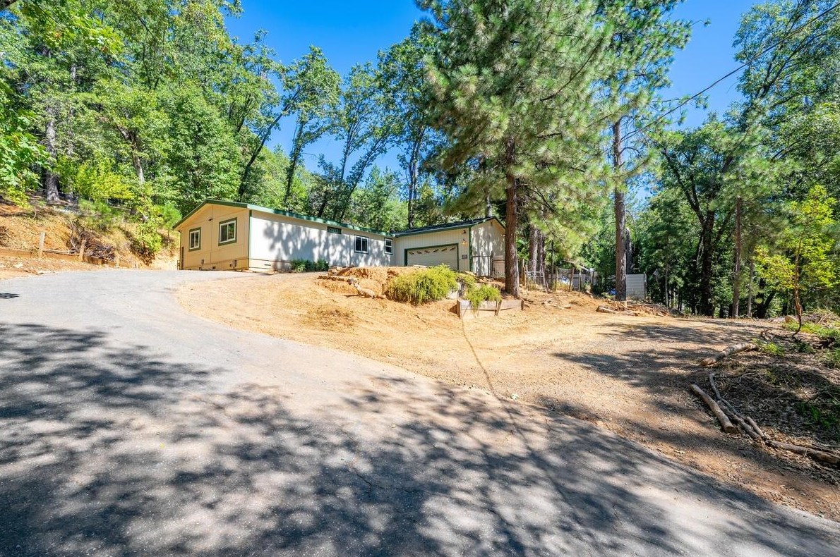 5782 Arrowhead Dr, Michigan Bluff, CA 95631