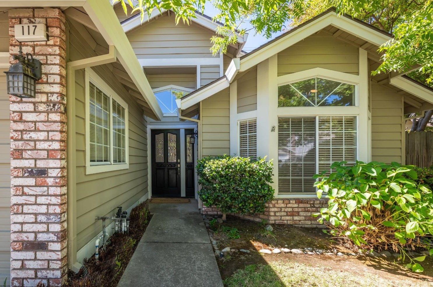 117 Goodell Rd, Folsom, CA 95630