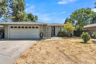 1800 Manzanita Lane, Davis, CA 95618 - Photo 1