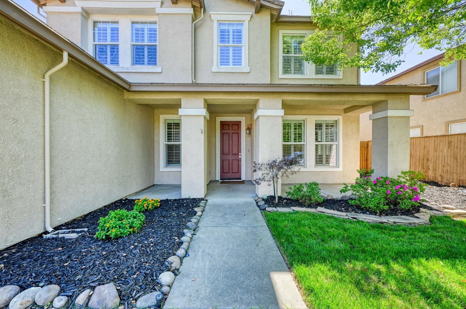 1853 Casterbridge Dr, Roseville, CA 95747-4907