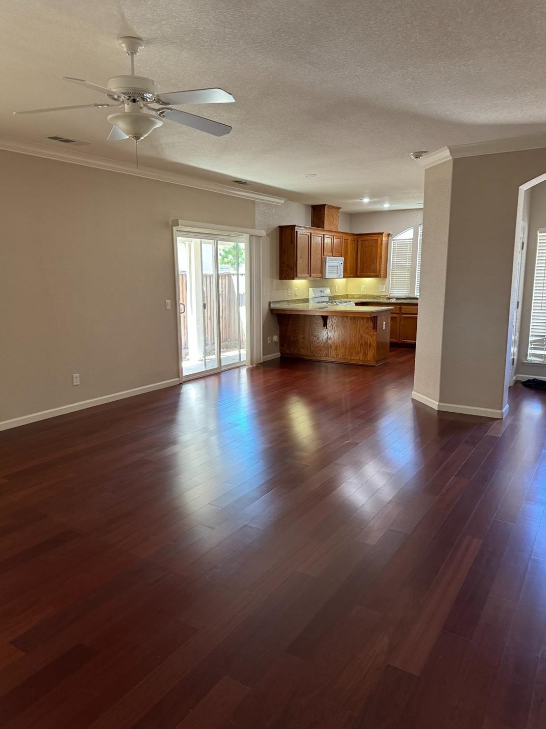 2999 La Vina Cir, Los Banos, CA 93635