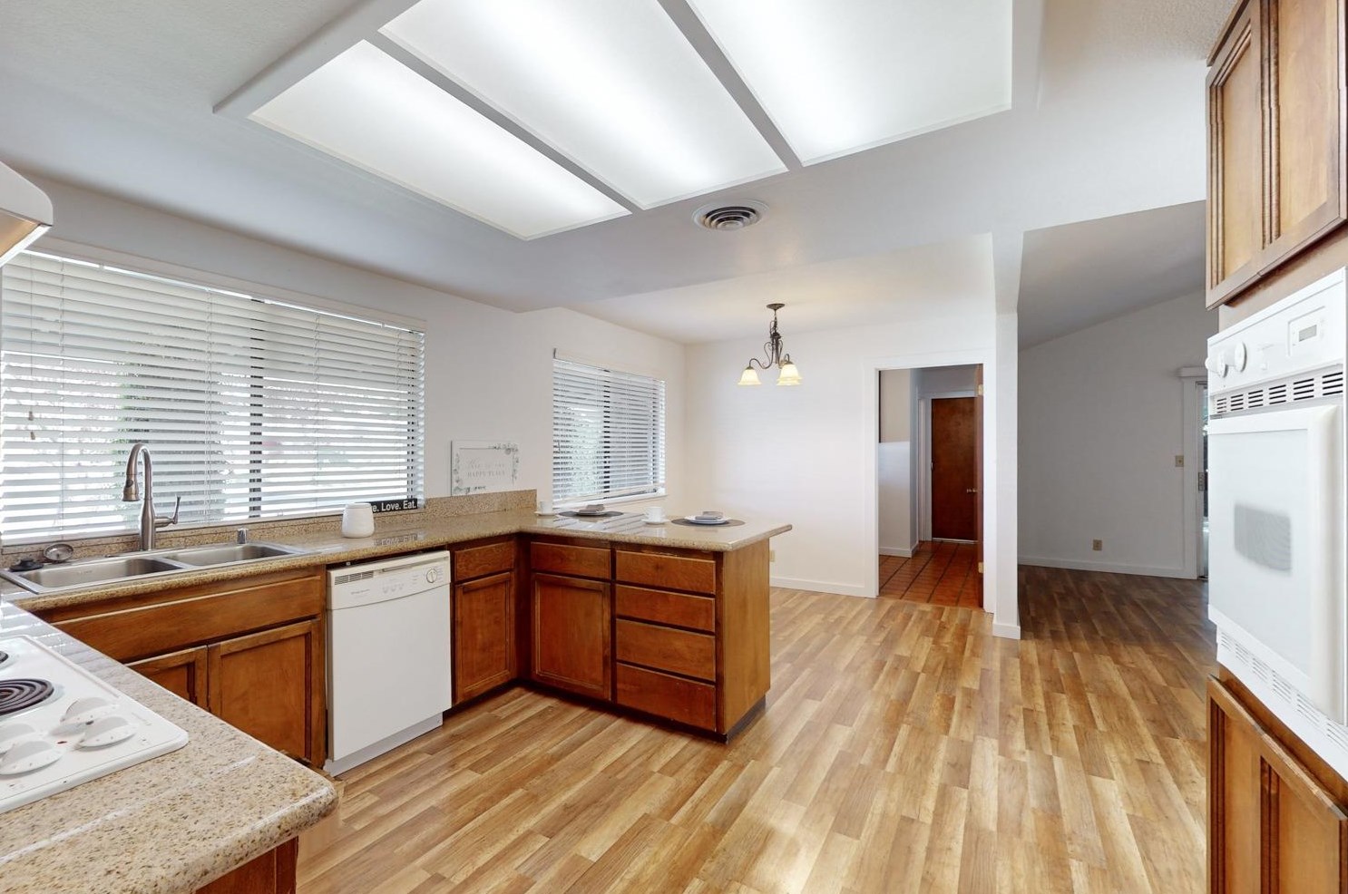 1550 Elizabeth Ln, Yuba City, CA 95993