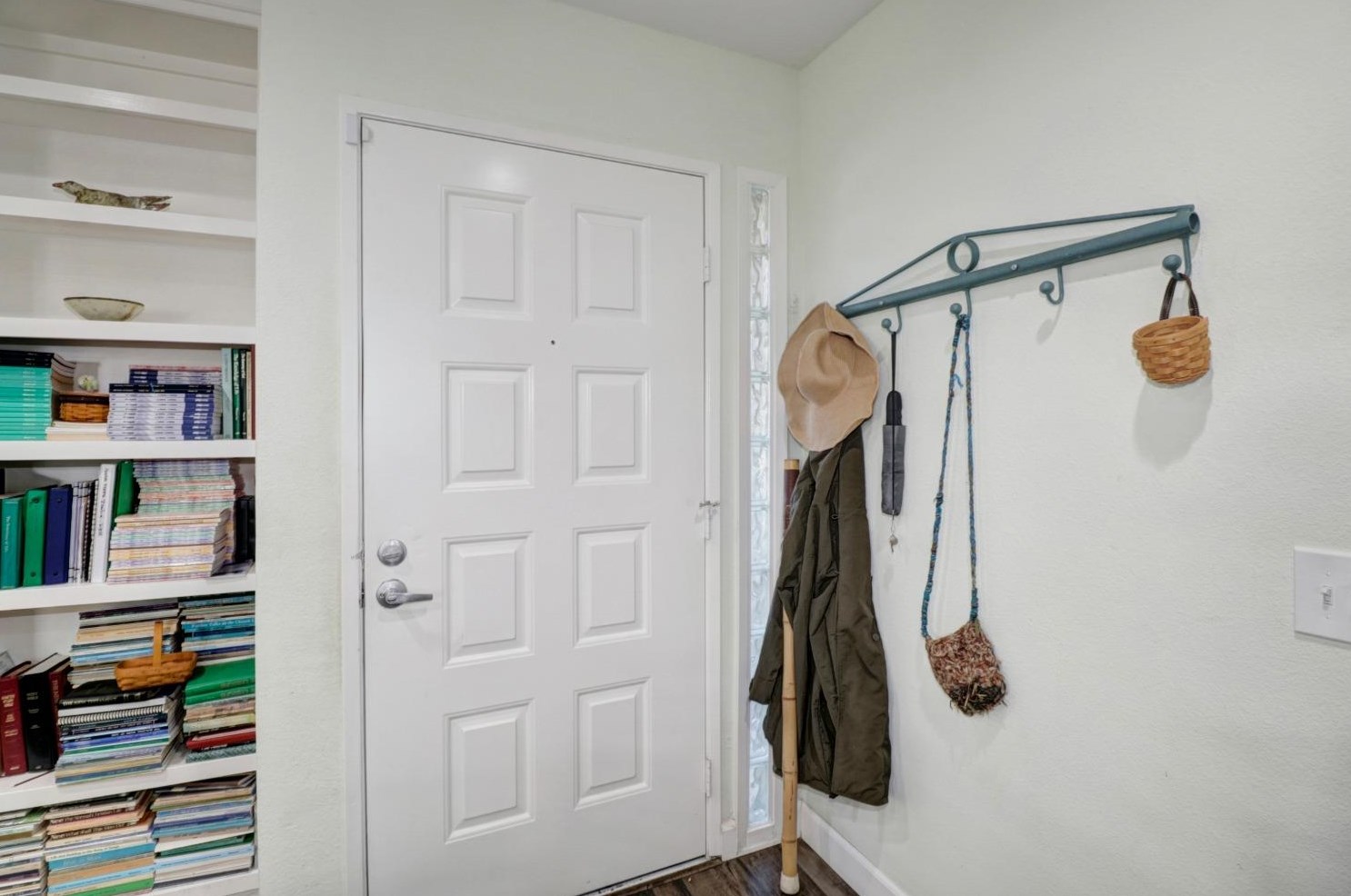 140 Pierpoint Cir, Folsom, CA 95630