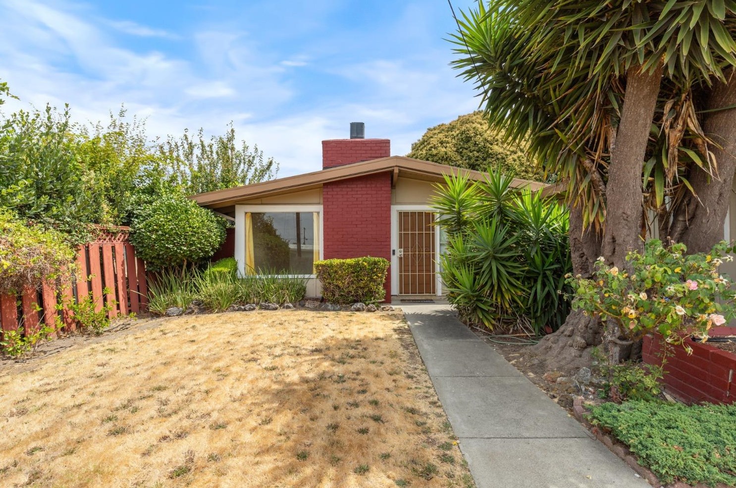 27460 Lyford St, Hayward, CA 94544