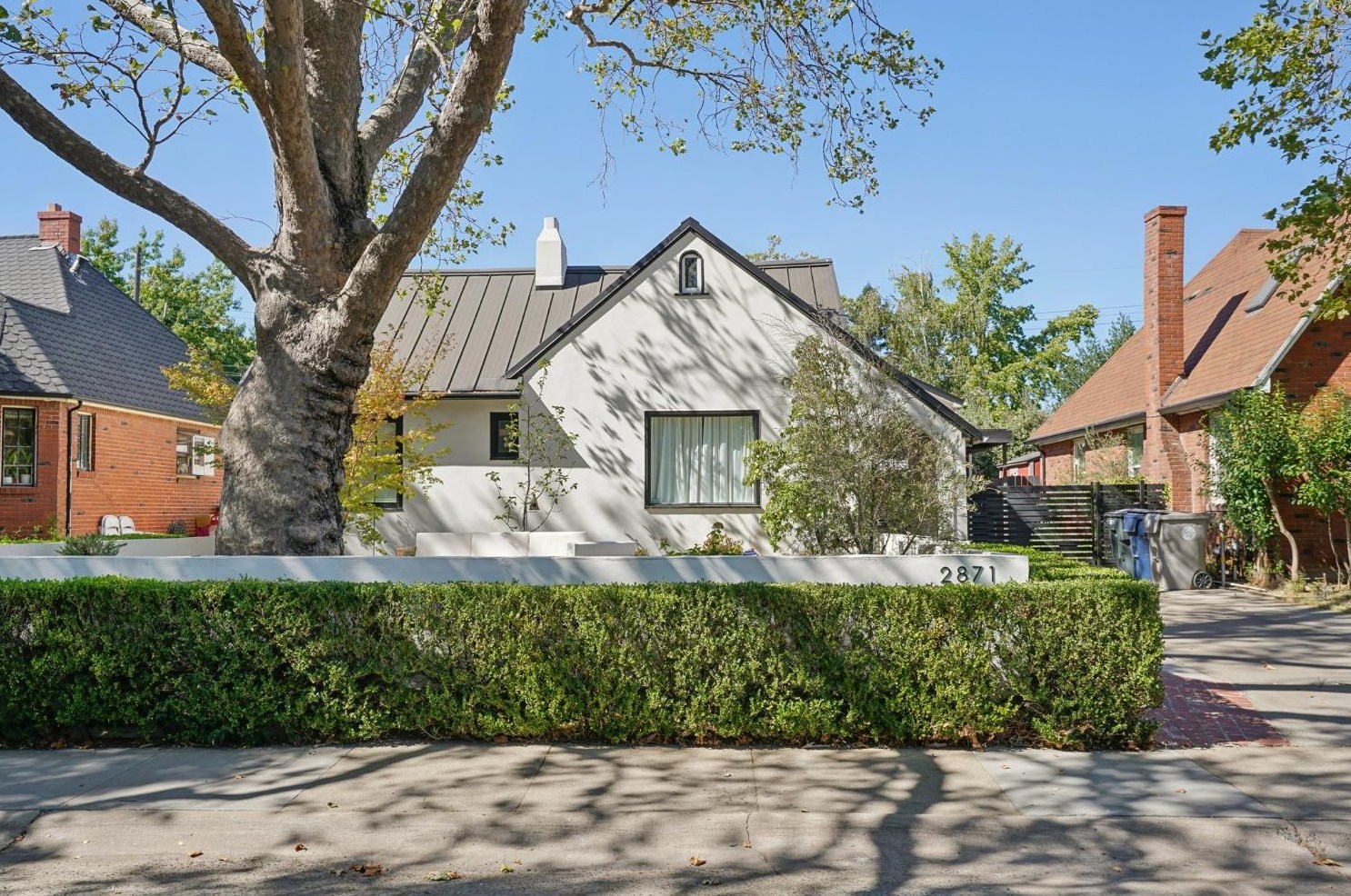 2871 3rd Ave, Sacramento CA  95818-2707 exterior