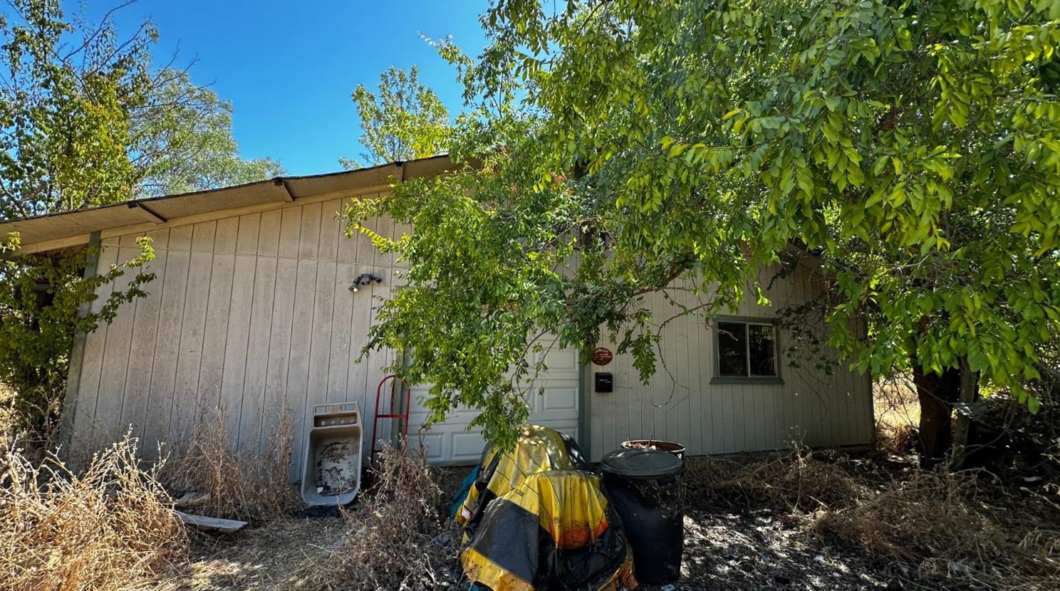 1250 Q St, Rio Linda, CA 95673-2502