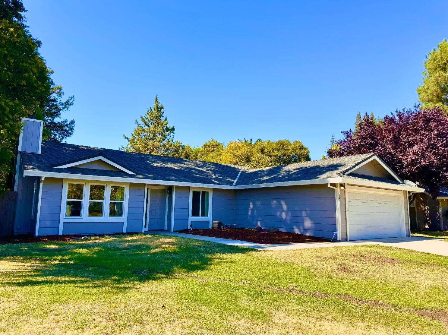 15 Farallon Cir, Sacramento, CA 95831-3725