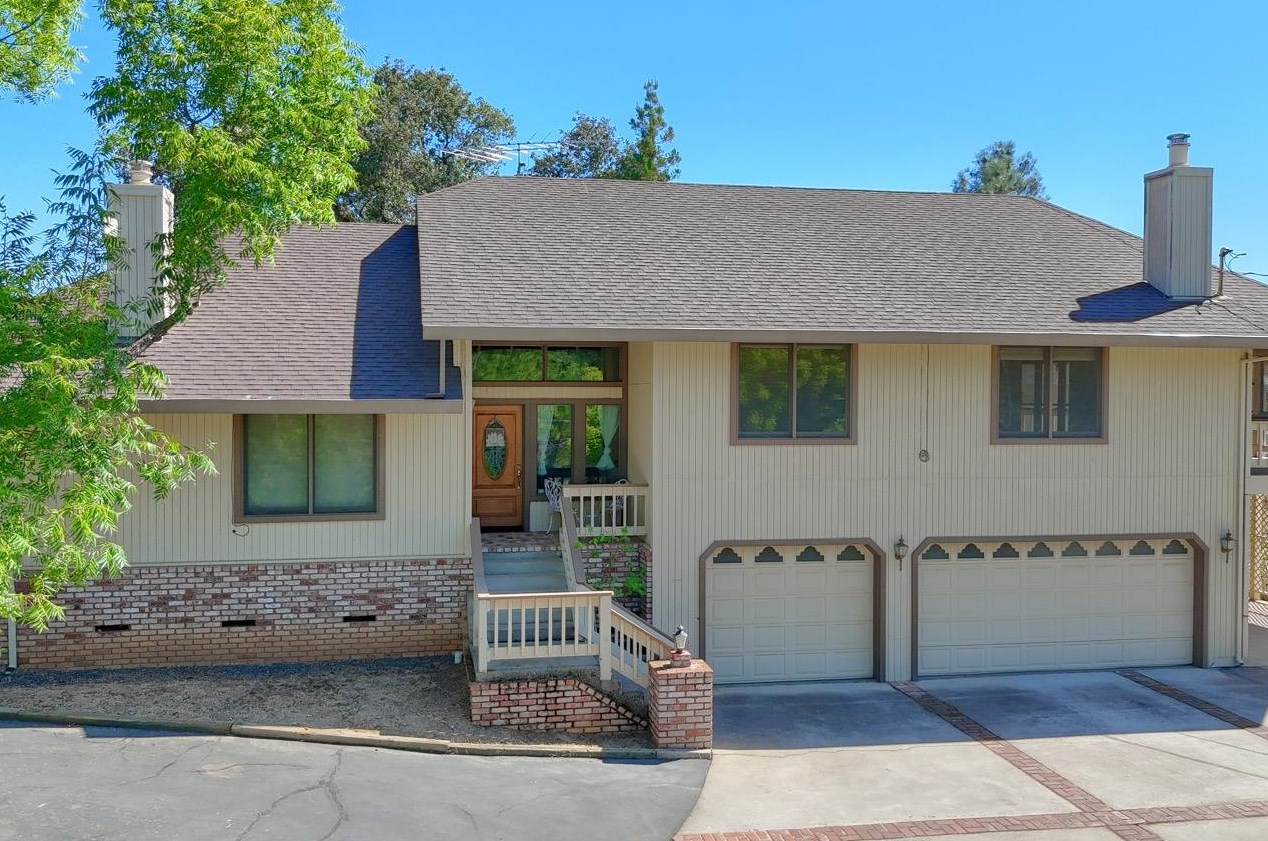 12639 Cresthaven Dr, Groveland, CA 95321