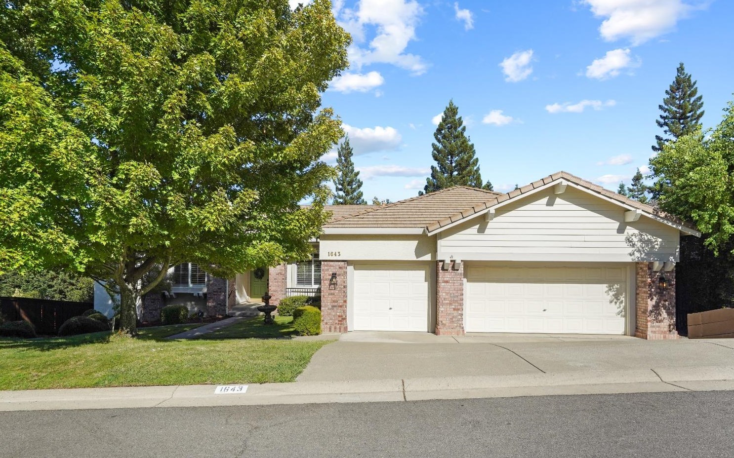 1643 Halifax Way, Folsom, CA 95762
