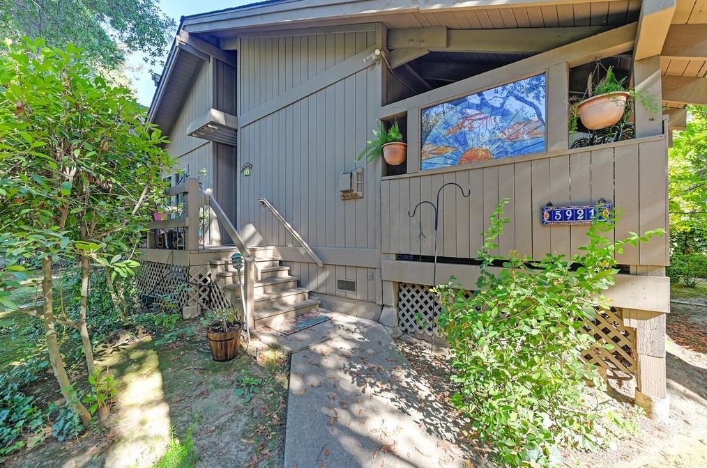 5921 Sarah Ct, Carmichael, CA 95608-5554