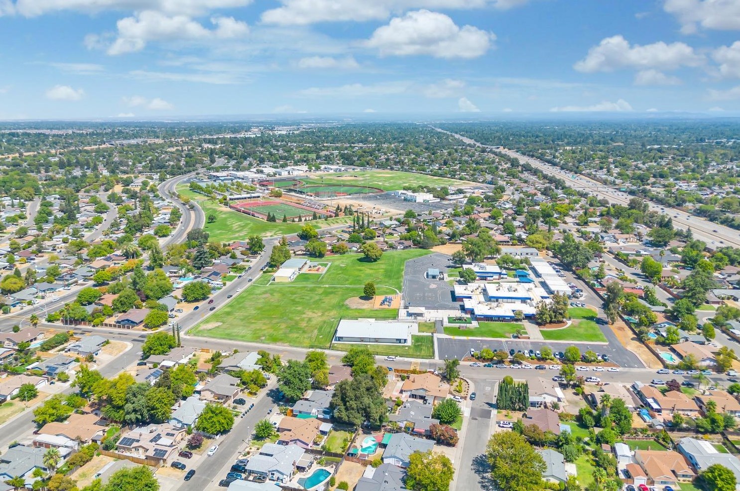 4517 Greenholme Dr, Sacramento CA  95842-3408 exterior
