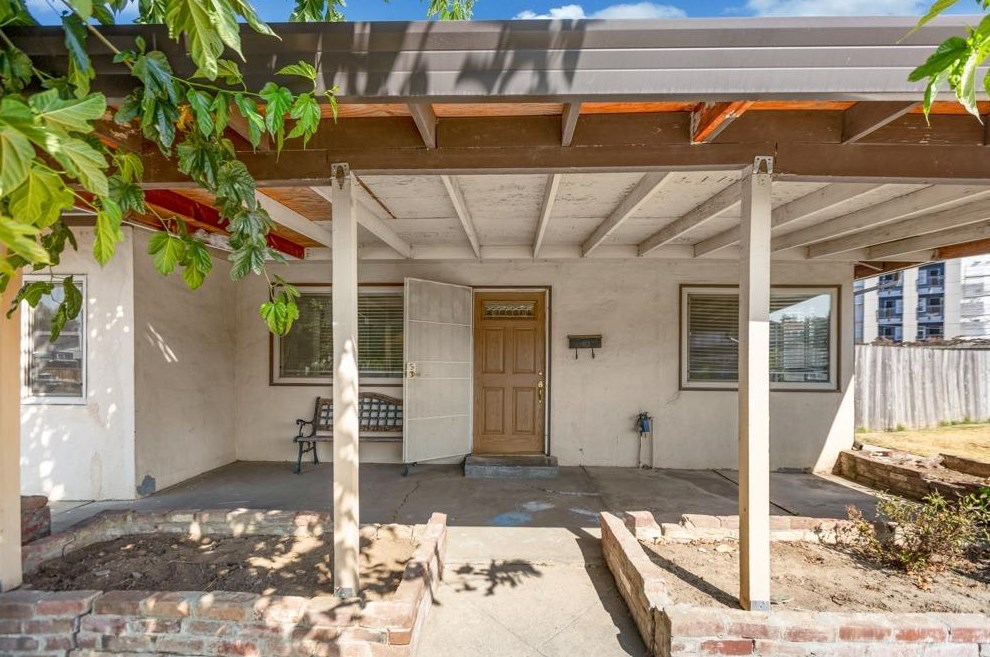 2415 Manchester St, West Sacramento, CA 95691-4336
