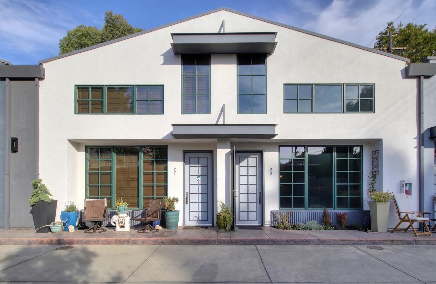 2020 H St, Sacramento CA  95811-3128 exterior