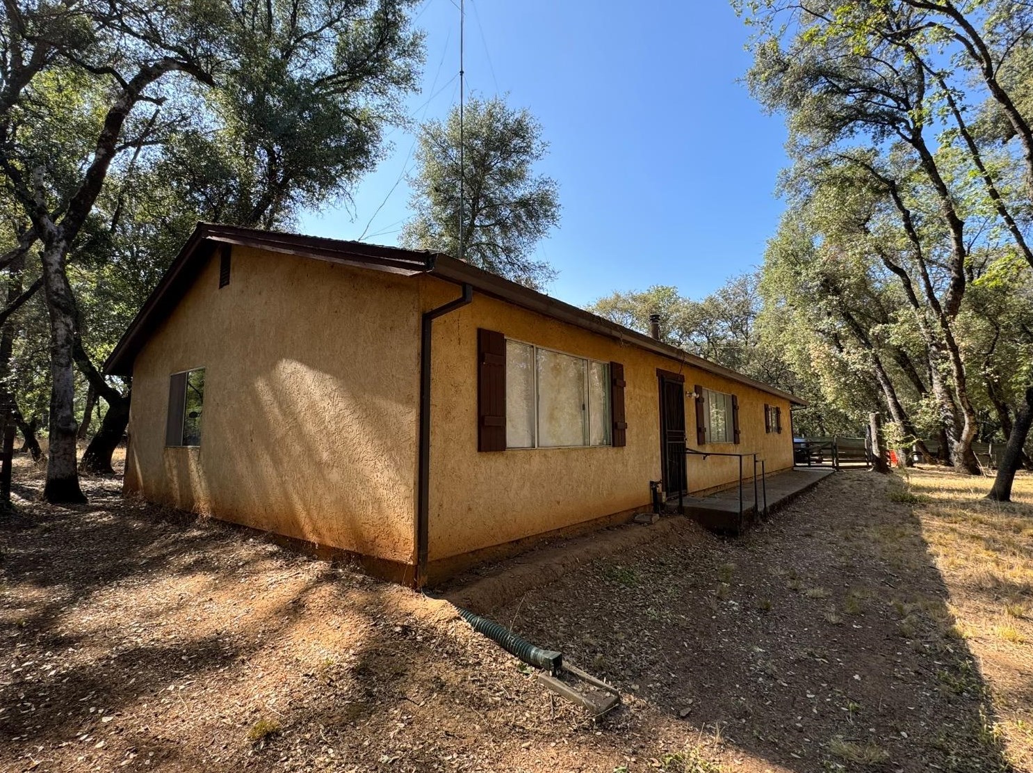 11015 Layla Ln, Lake Wildwood, CA 95946