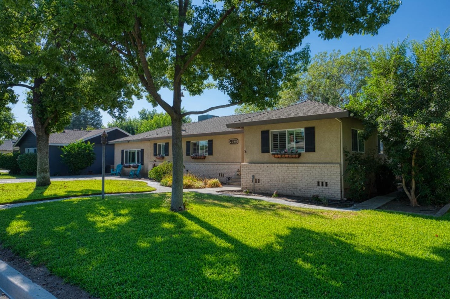 2090 El Camino Dr, Turlock, CA 95380