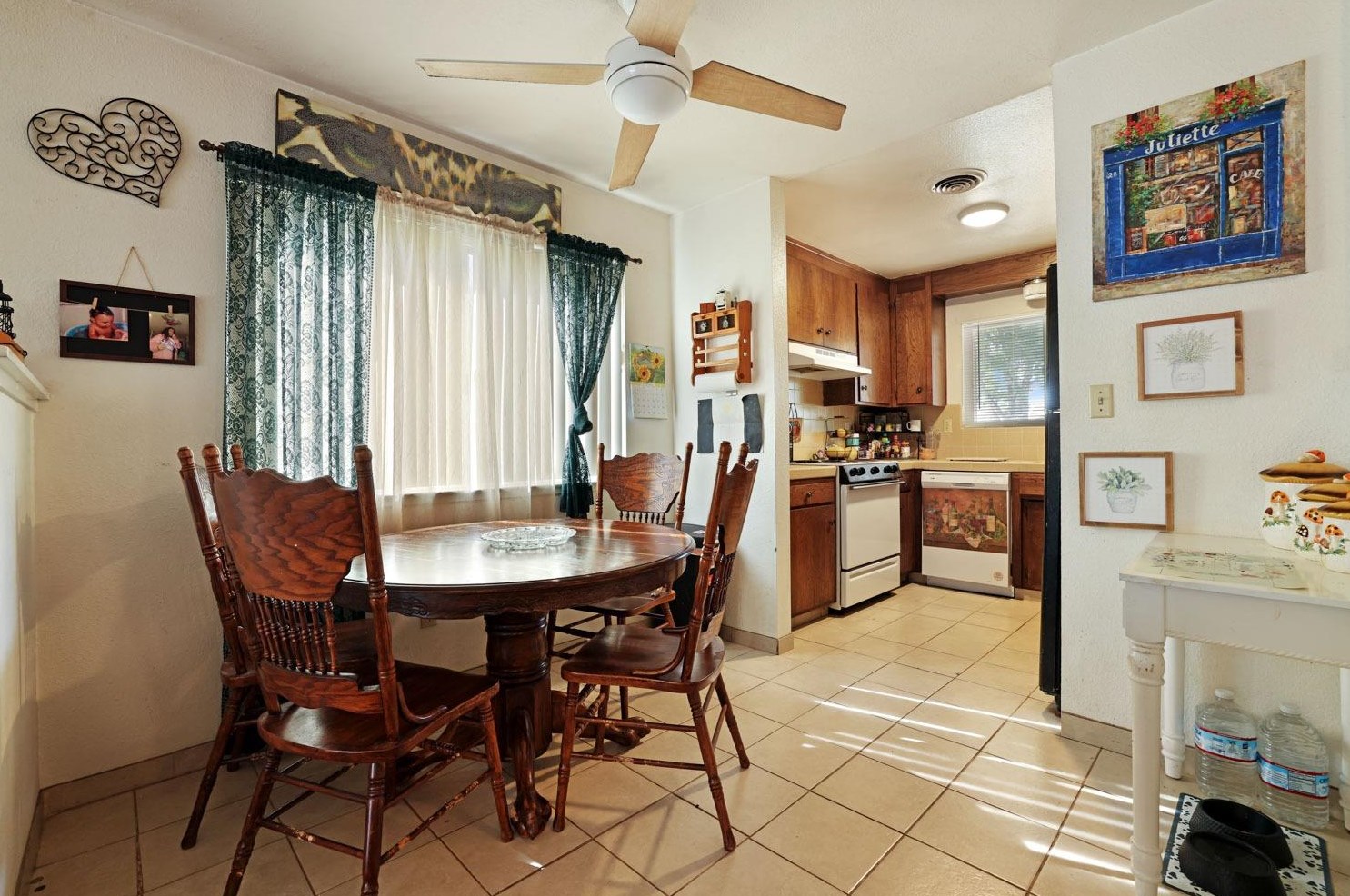 1900 Floyd Ave, Modesto CA  95355-2206 exterior