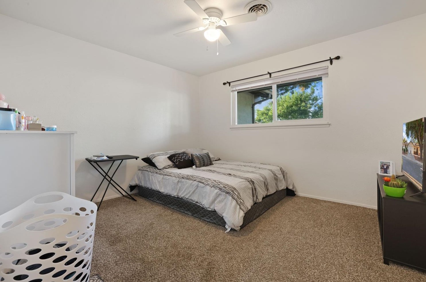1900 Floyd Ave, Modesto CA  95355-2206 exterior